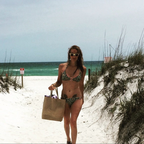 Meet your Posher, Jessica - Picture 13 of 15